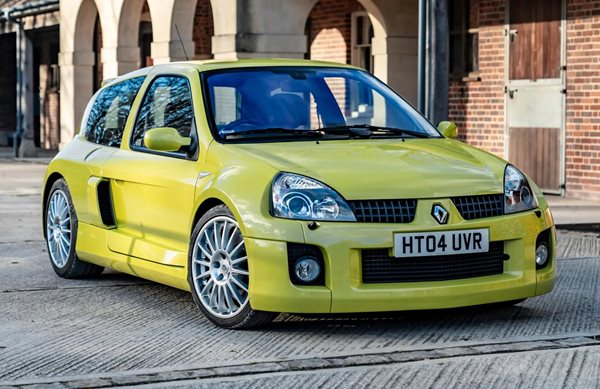 Το πιο ακριβό Renault Clio V6