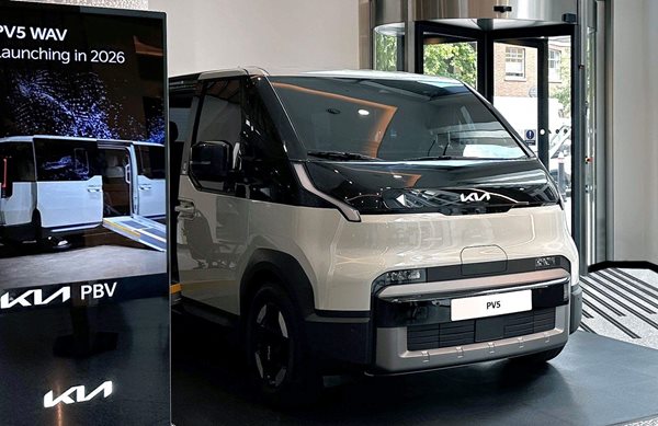Το νέο Kia PV5 WAV είναι για ανθρώπους με κινητικές δυσκολίες
