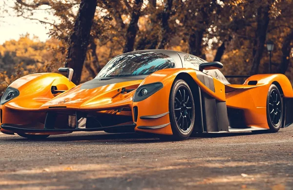 Το Adamastor Furia είναι η Aston Martin Valkyrie των "φτωχών"