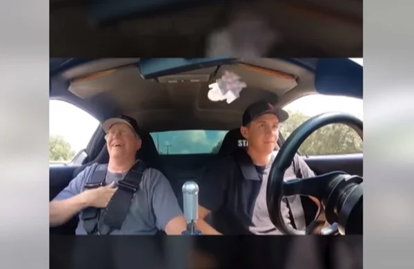 Video: Πώς τρομάζεις τον μπαμπά σου με Honda NSX 1.000 ίππων