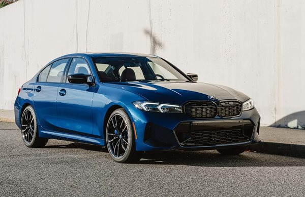 Η επετειακή έκδοση της BMW για τα 50 χρόνια της Σειράς 3 θα έχει μοναδικά ρετρό χρώματα