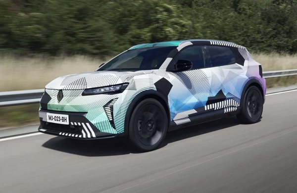 Πρώτες εικόνες του Renault Scenic E-Tech Electric
