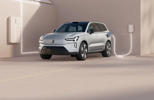 Volvo EX90: Ηλεκτρικό υβρίδιο αυτοκινήτου με υπολογιστή