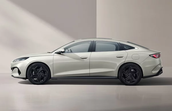 Γερμανία: Ποια είναι πρώτη σε πωλήσεις φίρμα αυτοκίνητων από την Κίνα