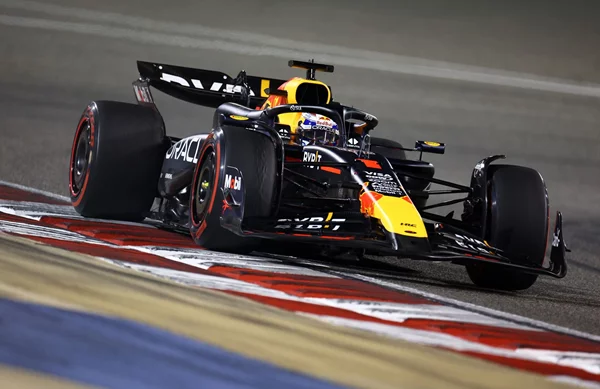 F1: Μπερδεύτηκε ο Max Verstappen στο Αζερμπαϊτζάν-τίποτα δεν πάει καλά για τον Ολλανδό πιλότο