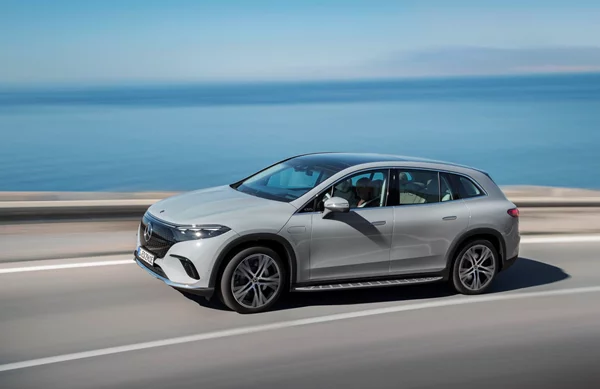 Αυτή είναι η νέα Mercedes EQS SUV