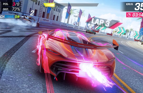 Βρήκαμε το ιδανικό δωρεάν racing videogame για να παίζεις στο μποτιλιάρισμα