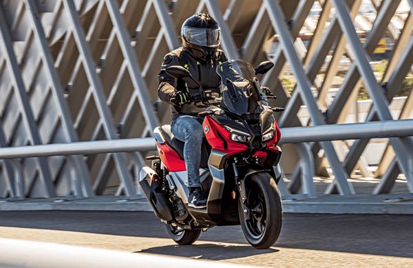 Nέο scooter Voge SR1 ADV που αντέχει τις περιπέτειες