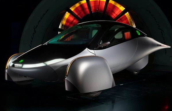 To ηλιακό ηλεκτρικό αυτοκίνητο της Aptera έχει 50.000 παραγγελίες