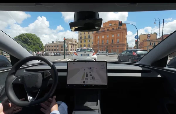 Ποιο σημαντικό πρόβλημα του FSD επιχειρεί να αντιμετωπίσει νέα πατέντα της Tesla