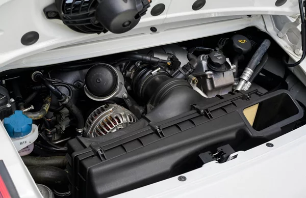 Porsche: Πόσο πιθανές είναι οι θερμικές εκδόσεις στα μελλοντικά της μοντέλα