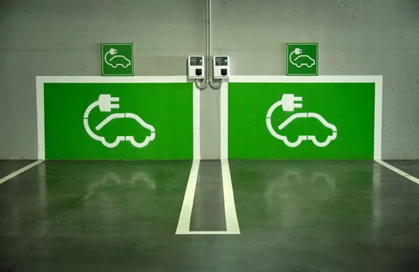 Έρευνα: Πόσα χρήματα γλιτώνεις ετησίως με ηλεκτρικό αυτοκίνητο