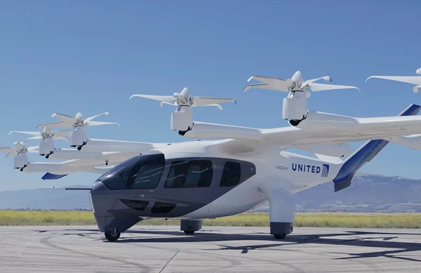 Μεγάλος όμιλος αυτοκινήτων επενδύει σε ηλεκτρικά αεροσκάφη