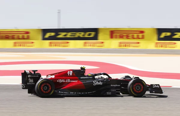 F1 δοκιμές Μπαχρέιν: Έκπληξη από Zhou στην 2η ημέρα