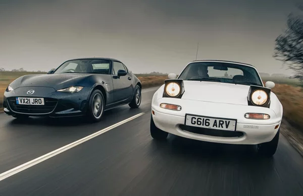 Mazda MX-5 2021 εναντίον Mazda MX-5 1990