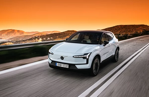 Πώς θα οδηγήσετε τα ηλεκτρικά της Volvo στην Ελλάδα