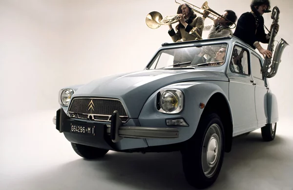 Η ιστορία του Citroen Dyane 6 που κυκλοφόρησε στη σκιά του 2CV