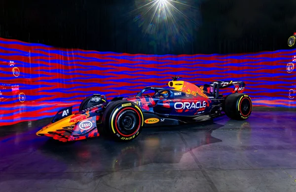 F1: Γιατί η Red Bull σταματάει να βάφει τα μονοθέσιά της