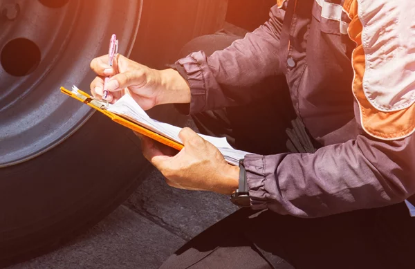 Αυτοκίνητα στην Ελλάδα: Τυχαίος έλεγχος αποκάλυψε ένα μεγάλο πρόβλημα