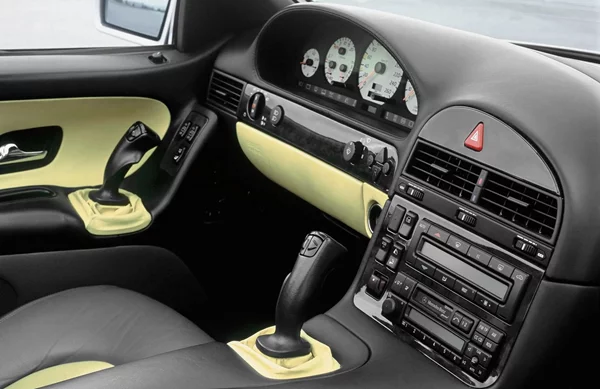 H Mercedes SL χωρίς τιμόνι και η ιδέα πίσω από το πρόσφατο Vision Iconic