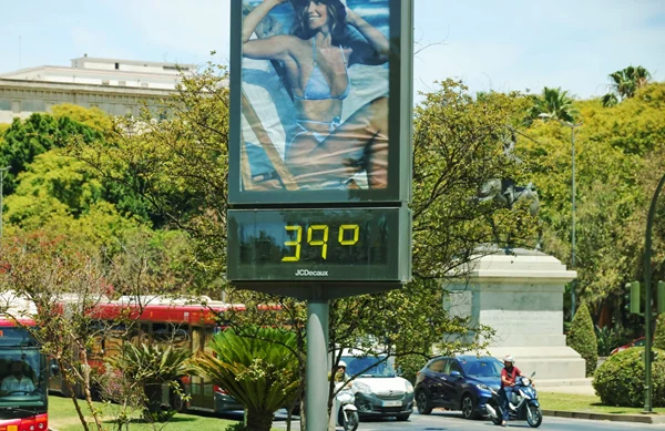 Ο καύσωνας κάνει την οδήγηση πιο επικίνδυνη-τι δείχνουν μελέτες