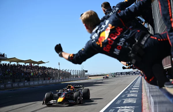 F1 GP ΗΠΑ: Ο Max Verstappen κέρδισε σαν να ήταν το 2023