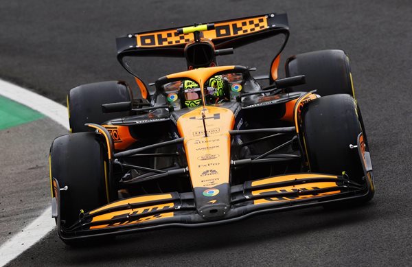 F1 GP Βραζιλίας Sprint: Οι McLaren σταμάτησαν το σερί του Verstappen