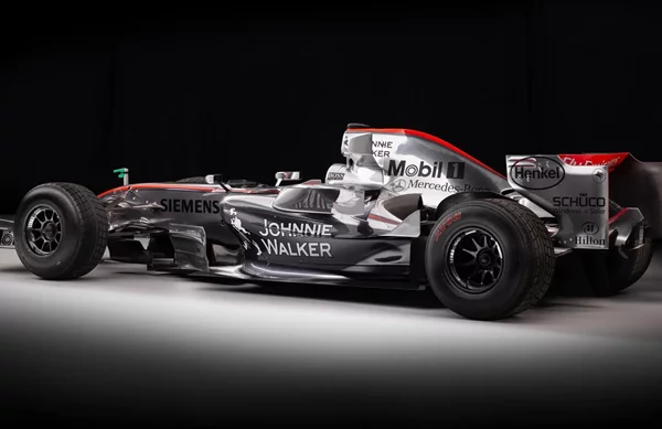 Αυτή η McLaren MP4-21 του Lewis Hamilton μπορεί να γίνει δική σου