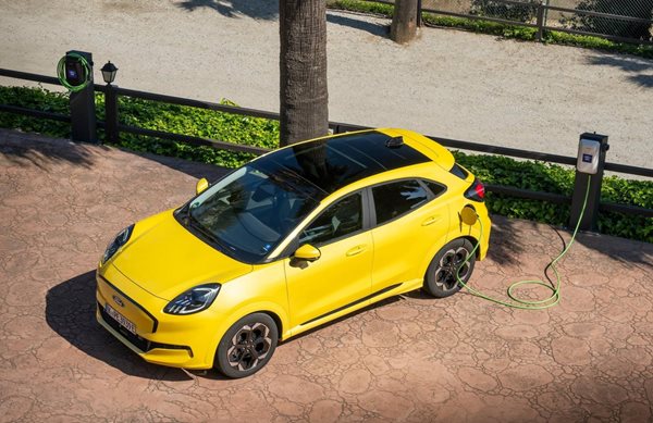 Έρευνα: Οι μπαταρίες των ηλεκτρικών αντέχουν πολύ περισσότερο απ’ όσο νομίζαμε