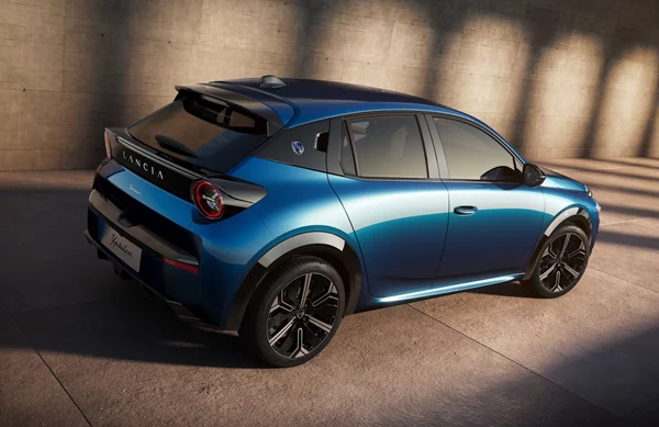 H Lancia δεν πρέπει να κοιτάζει πίσω καθώς μπαίνει στην νέα εποχή