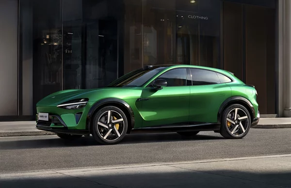 Xiaomi YU7: Το νέο ηλεκτρικό super SUV που απειλεί ευθέως το Tesla Model Y