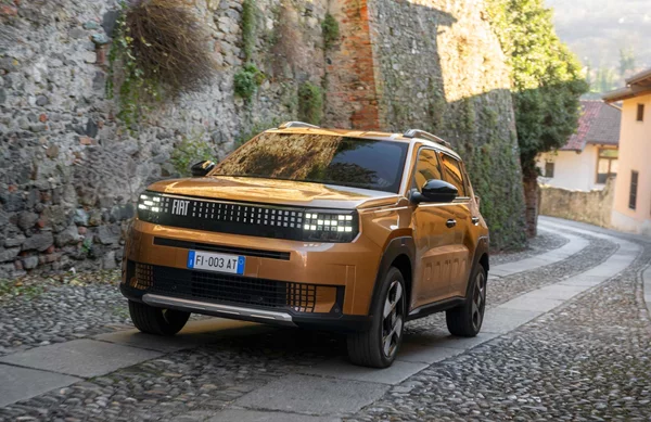 Επιτέλους η Fiat επιβεβαίωσε την έκδοση του Grande Panda που όλοι θέλουμε