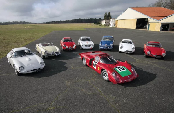 Σε δημοπρασία βγαίνουν 8 σπάνιες και σημαντικές Alfa Romeo