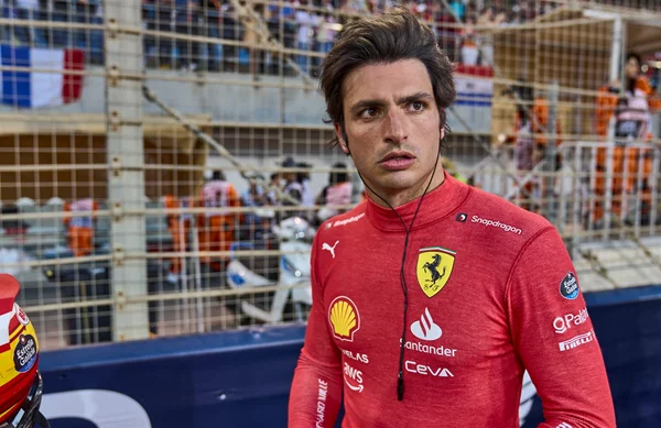 F1: Δεν θα τρέξει στη Σαουδική Αραβία ο Carlos Sainz