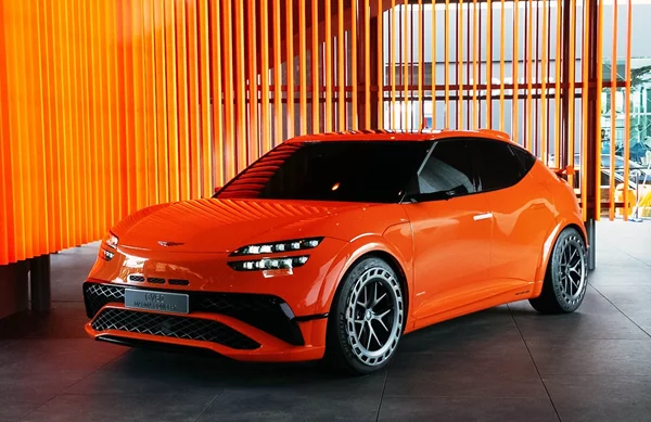 Αυτό είναι ένα Ioniq 5 N με τα σήματα της Genesis