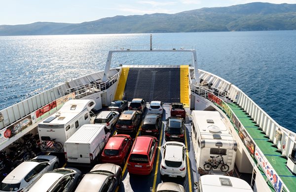 Τρακάρισμα μέσα στο πλοίο: πώς θα αποζημιωθείς