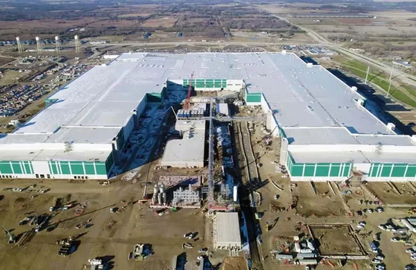 Ετοιμάζεται το μεγαλύτερο εργοστάσιο μπαταριών για ηλεκτρικά αυτοκίνητα στον κόσμο