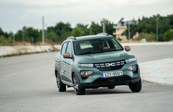 Το μοναδικό ηλεκτρικό αυτοκίνητο που κοστίζει κάτω από 18.000 ευρώ στην Ελλάδα