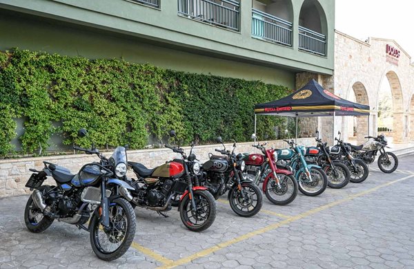 Οδηγούμε την γκάμα των μοτοσυκλετών Royal Enfield