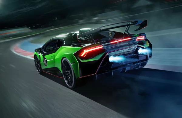 Ανατριχίλα: Ο V10 της Lamborghini Huracan STO ουρλιάζει μέσα στο τούνελ (video)