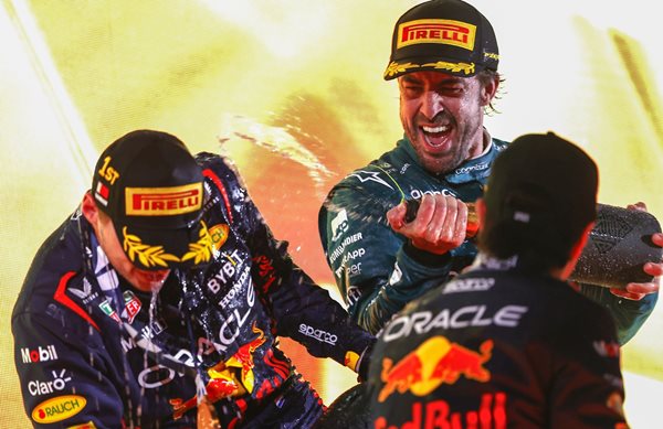F1 Μπαχρέιν: O σούπερ Alonso και οι άλλοι