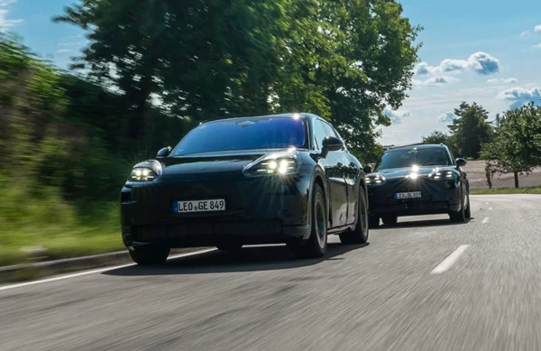Αλλάζουν ξανά τα πλάνα της Porsche για τα ηλεκτρικά μοντέλα