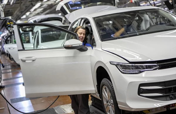 VW και συνδικάτα εργαζομένων συμφώνησαν-απολύονται δεκάδες χιλιάδες