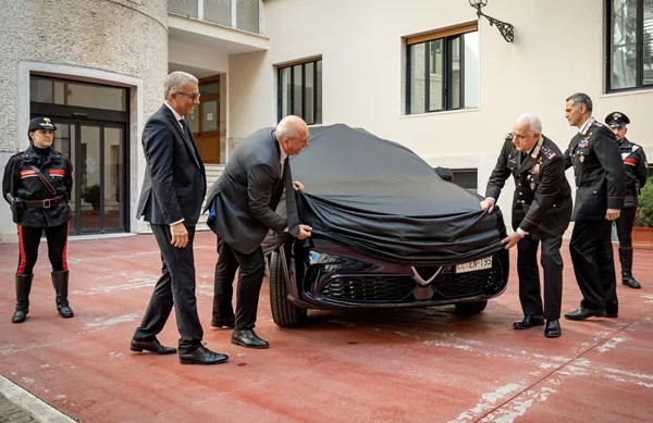 Καταγγελία της ιταλικής αστυνομίας για την ασφάλεια πασίγνωστου μοντέλου που έχει στο στόλο της