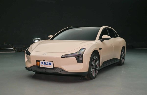 Νέο κινεζικό ηλεκτρικό αυτοκίνητο ξεπούλησε σε 48 ώρες