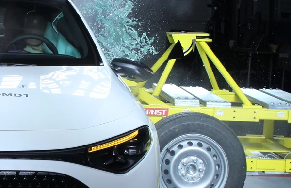 Αυτό είναι το ασφαλέστερο αυτοκίνητο όλων των εποχών