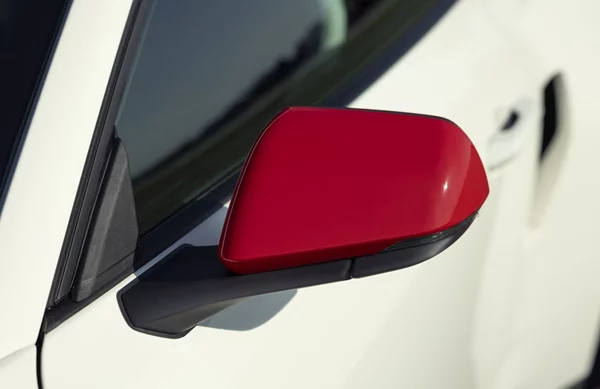 Μείωση μισθού για CEO κορυφαίας φίρμας αυτοκινήτων