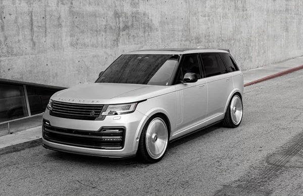 Πόσο κόστισε το χρώμα στο νέο Range Rover της Kim Kardashian