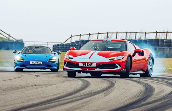 Ferrari εναντίον McLaren και καμένα ελαστικά στην άσφαλτο