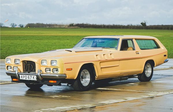 Πωλείται "Το Κτήνος" με V12 κινητήρα 27.000 κ.εκ.(σωστά διάβασες)